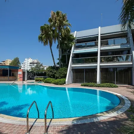 Sunny Apartment *